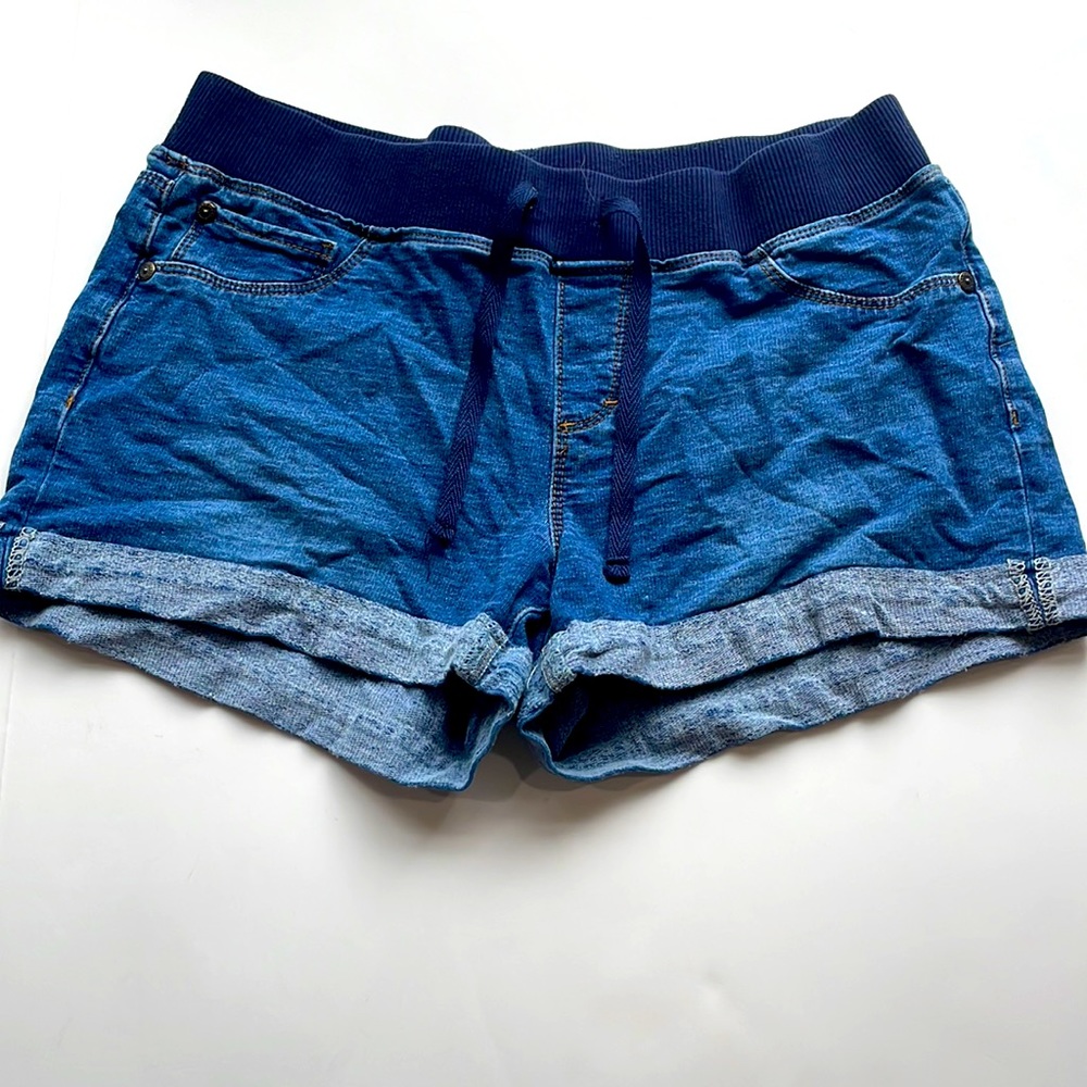 16 1/2 plus pull on denim shorts. Elastic waist